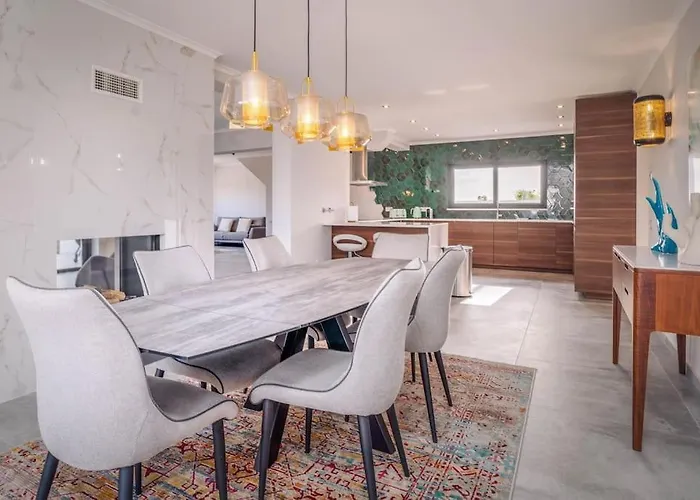 Luxurious 4bedroom Retreat By Lisbeyond * Lagos