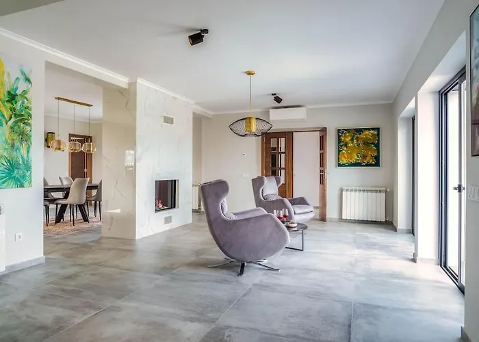 Luxurious 4bedroom Retreat By Lisbeyond Villa *