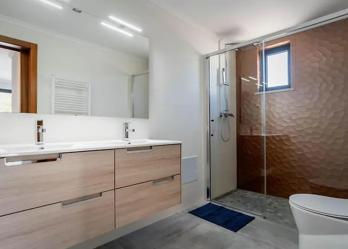 Luxurious 4bedroom Retreat By Lisbeyond Villa *