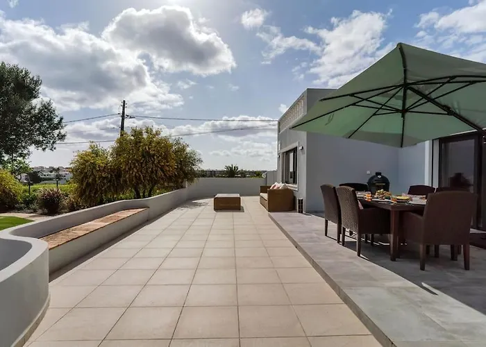 Luxurious 4bedroom Retreat By Lisbeyond Villa Lagos