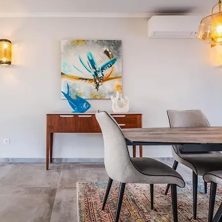 Luxurious 4bedroom Retreat By Lisbeyond * Lagos