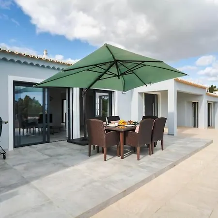 Luxurious 4bedroom Retreat * Lagos