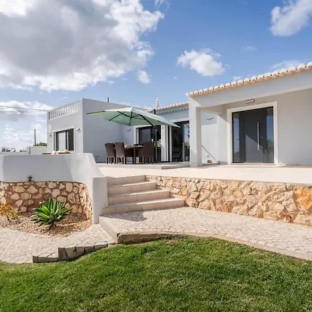 Luxurious 4bedroom Retreat By Lisbeyond