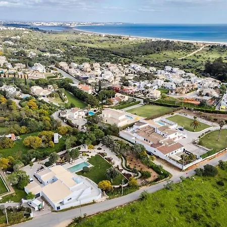 Luxurious 4bedroom Retreat By Lisbeyond *