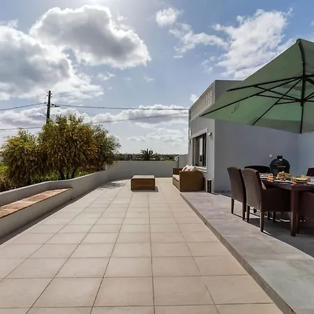 Luxurious 4bedroom Retreat Villa Lagos