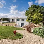 Luxurious 4bedroom Retreat By Lisbeyond *